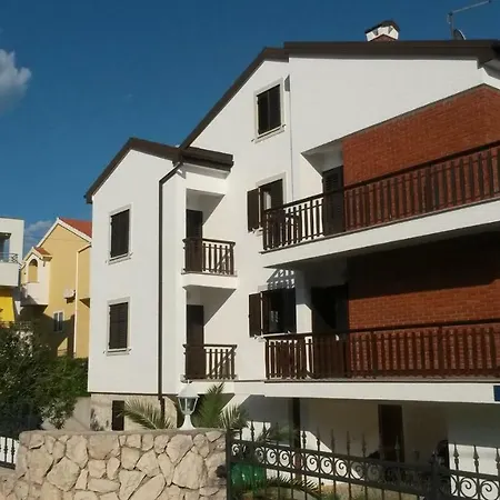 Apartment Luka Апартаменты