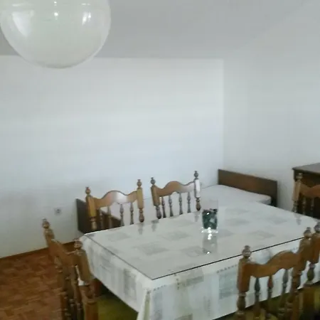 Apartment Apartment Luka