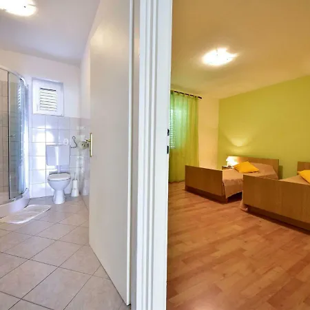 Apartment Luka