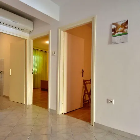 Apartment Luka Апартаменты Дикло